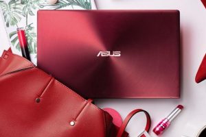 Asus พร้อมวางจำหน่าย ZenBook 13 สี Burgundy Red สุดชิค เอาใจเหล่าสาวกด้วยสีใหม่สะดุดตา ที่มีแรงบันดาลใจจากช่วงเวลาดวงอาทิตย์ลับขอบฟ้า