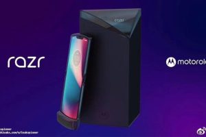 หลุดภาพเรนเดอร์ Motorola RAZR 2019 สมาร์ทโฟนพับได้รุ่นใหม่ พร้อมอุปกรณ์ในกล่อง!