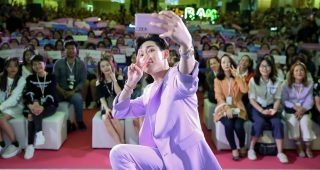 Vivo จัดงานแฟนมีตแบมแบม GOT7 สุดเอ็กซ์คลูซีพ! พร้อมเปิดตัว V15 สี Blossom Pink