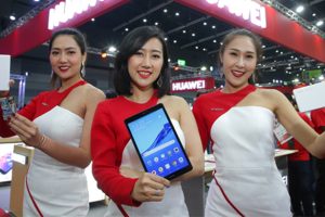 เปิดตัว Huawei MediaPad M5 lite แท็บเล็ตรุ่นใหม่ดีไซน์บางเบา พร้อมเผยโฉม Huawei Pocket Photo Printer และ Huawei 12000 40W SuperCharge Power Bank ที่งาน Thailand Mobile Expo 2019