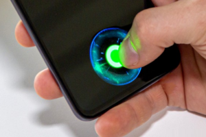 นักวิเคราะห์เผย! iPhone รุ่นปี 2021 จะมาพร้อม Face ID และ Touch ID ฝังใต้จอแสดงผล