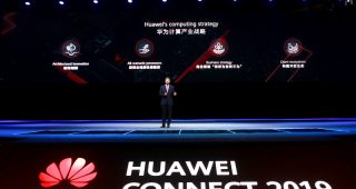 Huawei ประกาศกลยุทธ์การประมวลผล พร้อมเปิดตัว Atlas 900 คลัสเตอร์การเทรน AI ที่รวดเร็วที่สุดของโลก